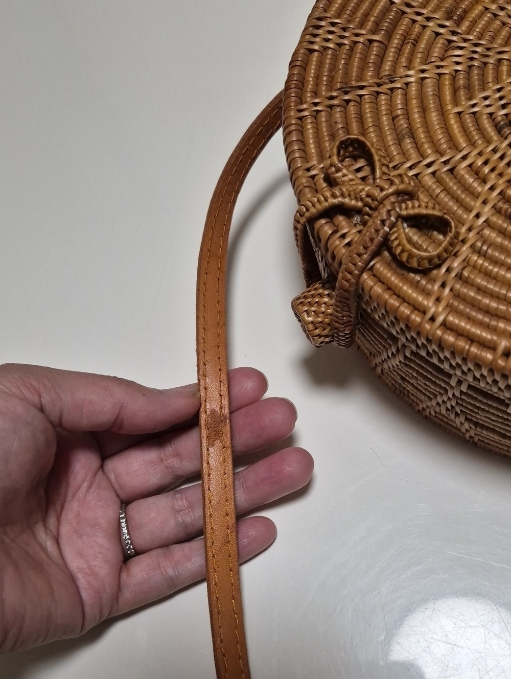 Street Level Round Wicker Purse - Picture 12 of 12